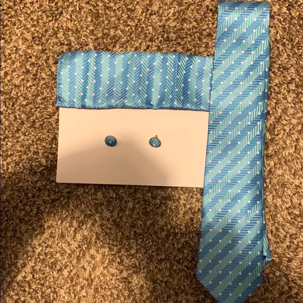Tie set